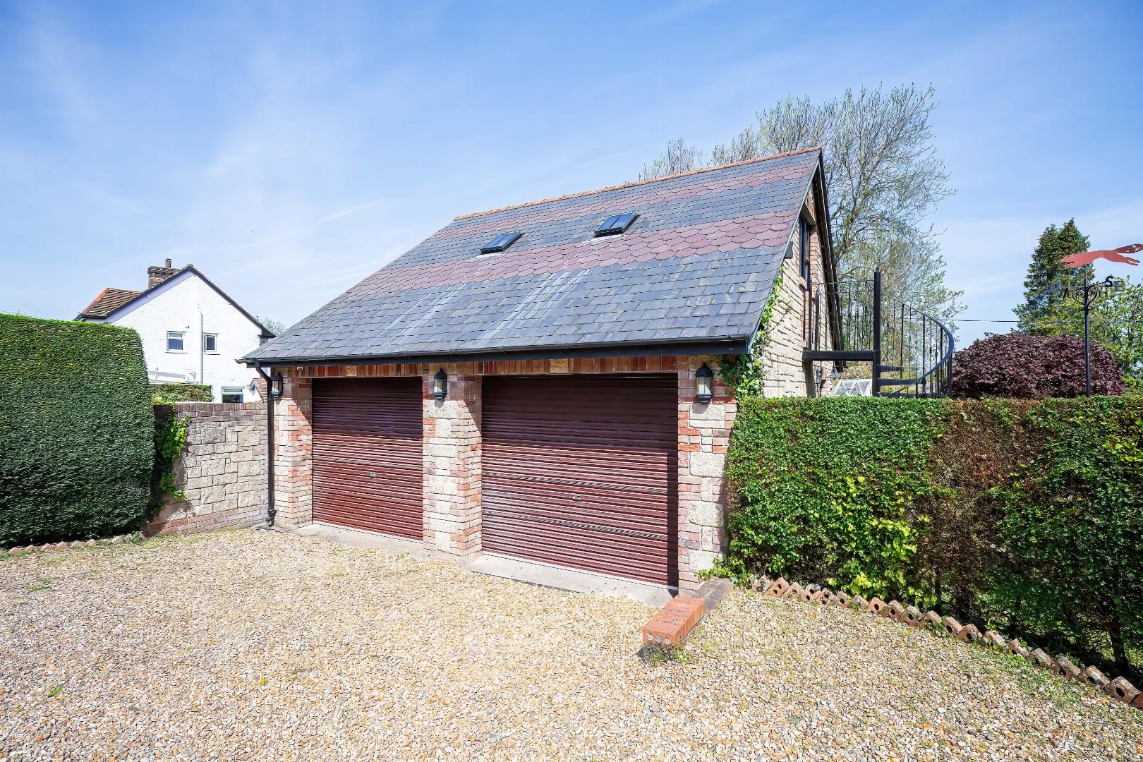 Brynderi, Trehedyn Lane, Gwern-Y-Steeple, Peterston-Super-Ely, Vale Of Glamorgan, CF5 6LG